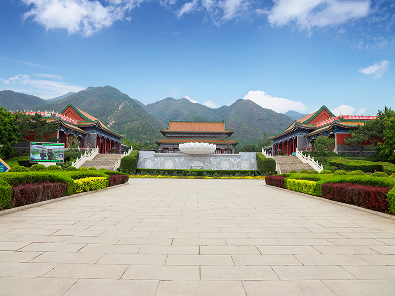 八宝山陵园和天寿陵园，哪个陵园更适合安葬（那个佳）